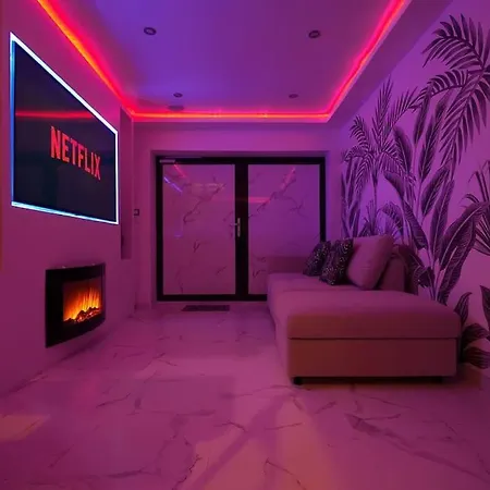 Moana Jacuzzi Proche De Paris شقة